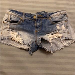 Size 3 booty Jean shorts